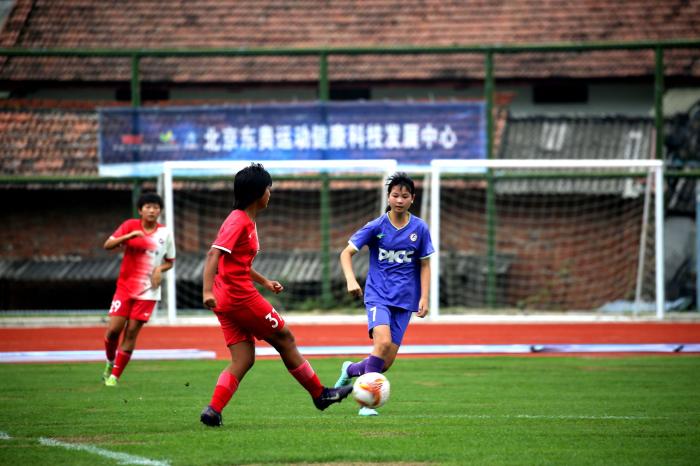 2025青少年U15女子足球邀请赛在陕西留坝县开幕