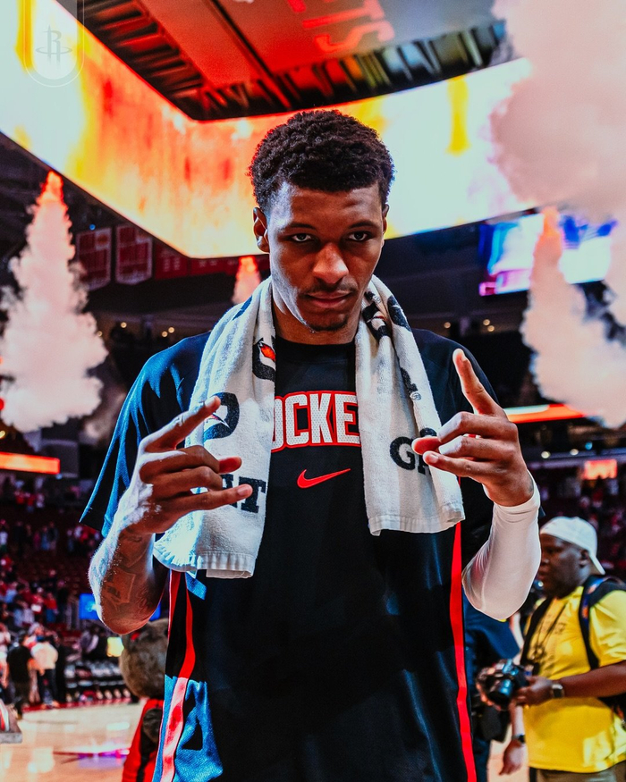 杜兰特盛赞阿门小贾稳定性成球队关键助力