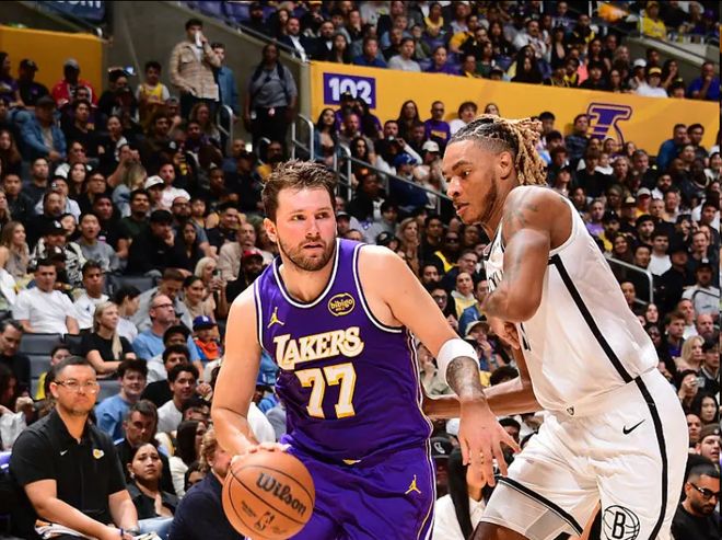 东契奇砍41分助湖人掀翻篮网，MVP榜单风云再起