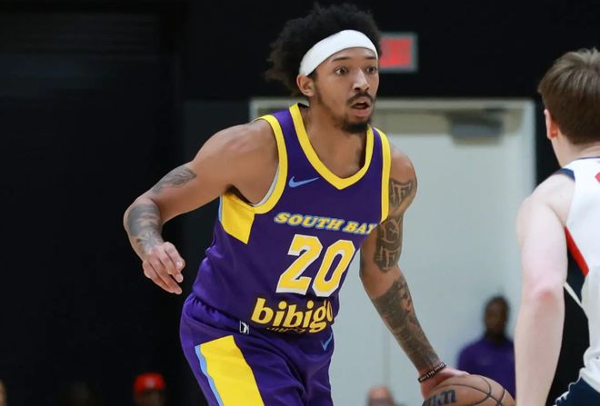 南湾湖人淘汰毒蛇晋级西部决赛 尼克·史密斯贡