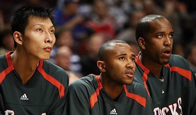 从泡妞少年到NBA球星：莫-威廉姆斯的传奇篮球人